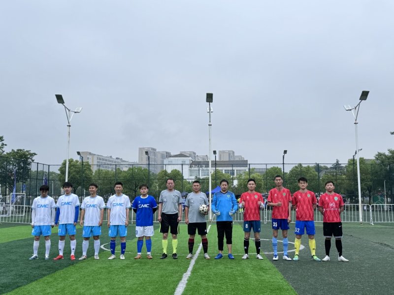 喜報 | 祝賀揚子江藥業(yè)集團足球隊在醫(yī)藥高新區(qū)（高港區(qū)）第四屆全民健身運動會“中國醫(yī)藥城杯”中喜獲佳績